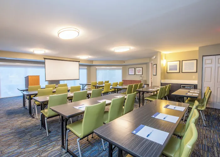 Holiday Inn Express Hotel & Suites Bradenton West By Ihg