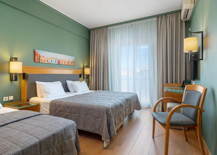 Plaka Hotel