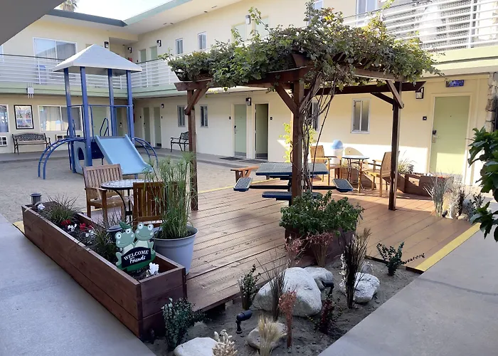 Quality Inn & Suites Anaheim At The Park