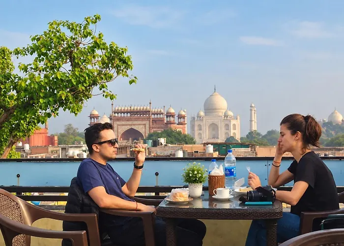 Hotel Kamal Nearest To Taj Mahal