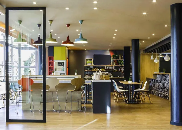 Ibis Granada