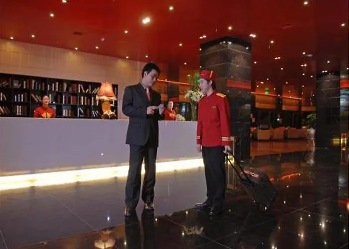 Gloria Plaza Hotel Kangqiao