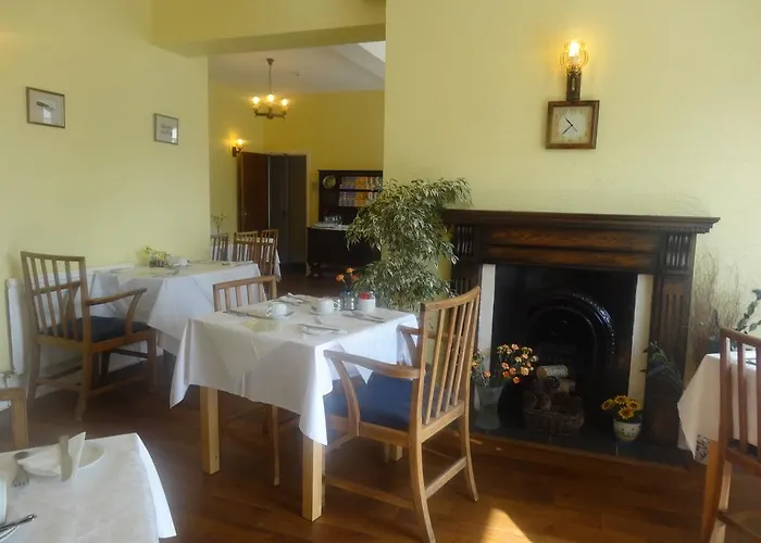 Guest house: Claremont House