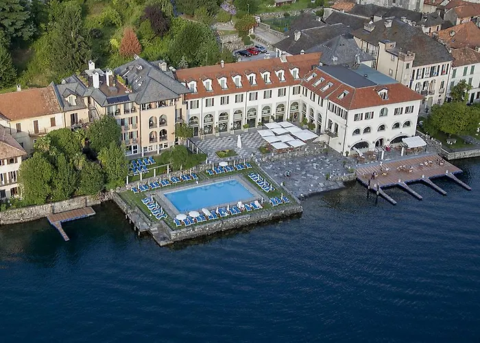 Hotel Con Piscina San Rocco