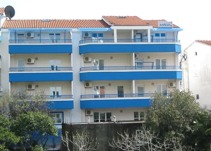 Blue Palace Guest House