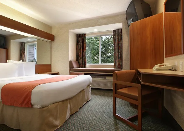 Microtel Inn & Suites By Wyndham Brunswick