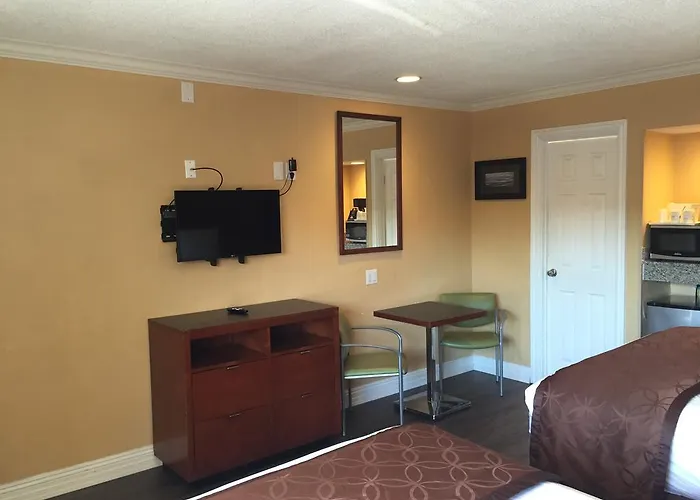 Travelodge By Wyndham El Cajon