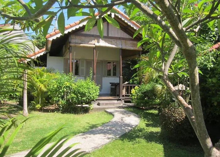 Kembali Beach Bungalows
