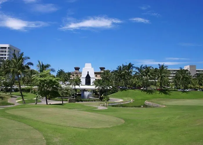 Hotels with tennis Grand Mayan Acapulco