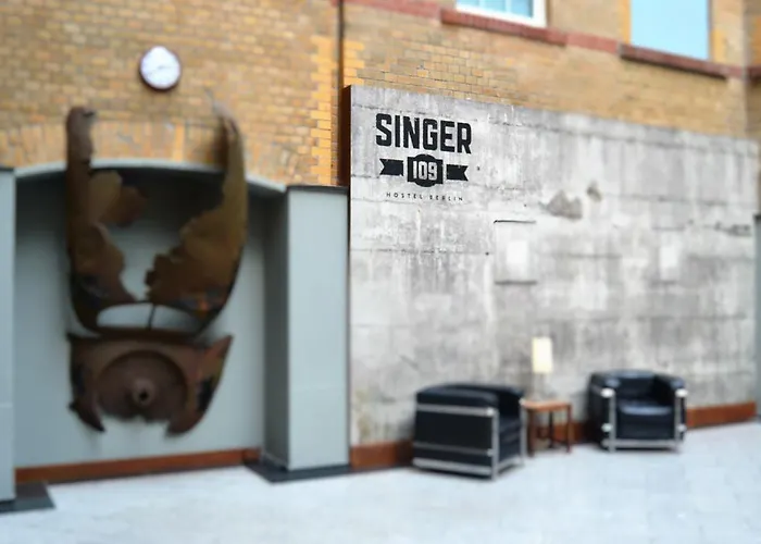 Singer109 , & Apartment