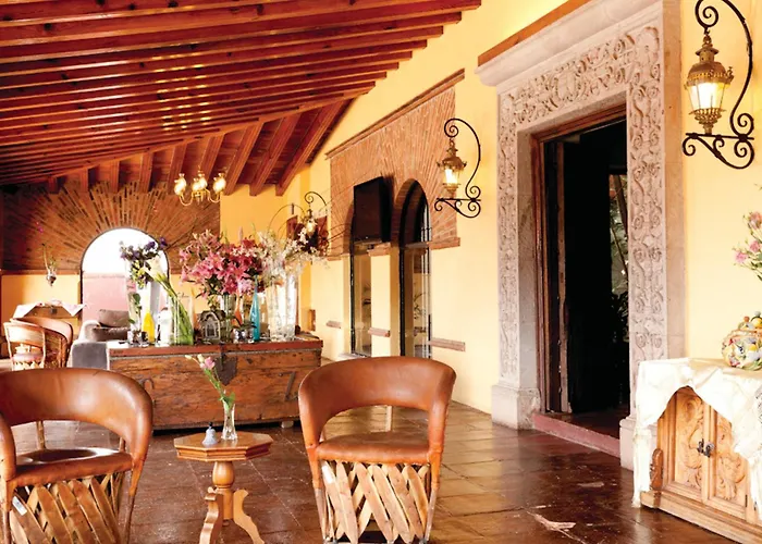 Hotel near College: Mision Grand Casa Colorada