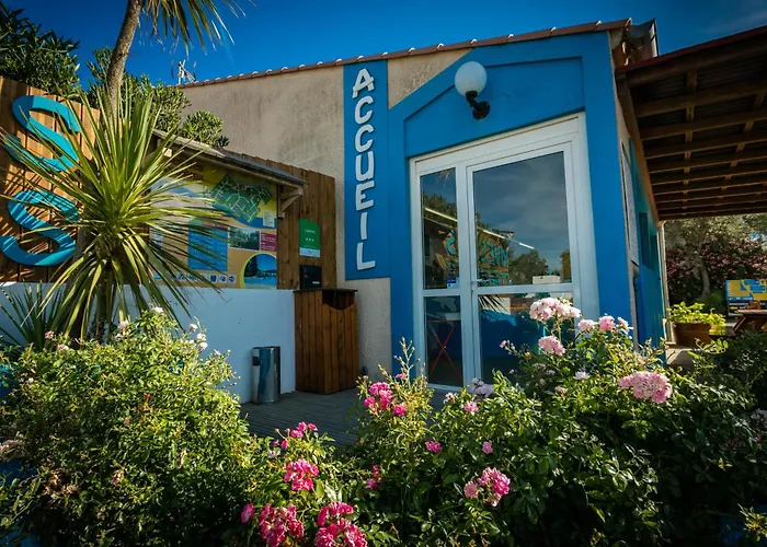 Hôtel accueillant les animaux: Camping Rives des Corbières