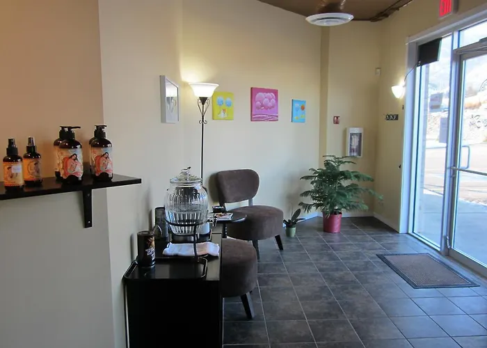 Super 8 By Wyndham West Kelowna Bc