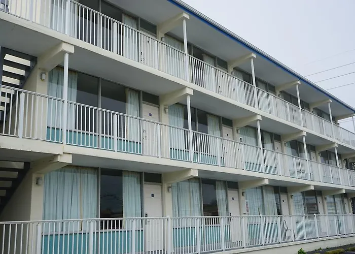 Sea Cove