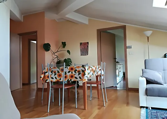 Hotel all'aeroporto: Mansarda Raggio Di Sole