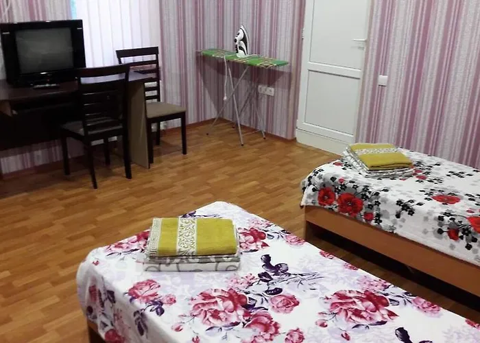 Apartment On Mira Avenue