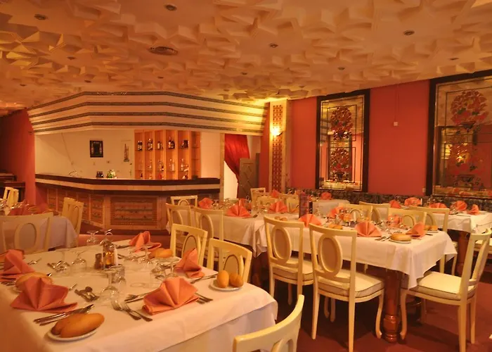Aylimas Family Hotel
