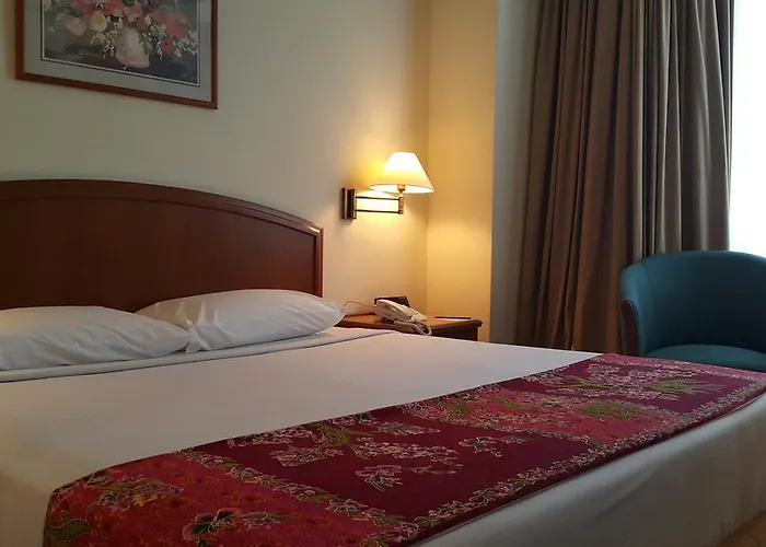 Mandarin Court Hotel