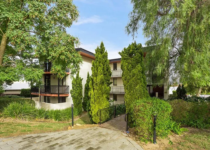 Vacation rental: South Perth Executive Apartment