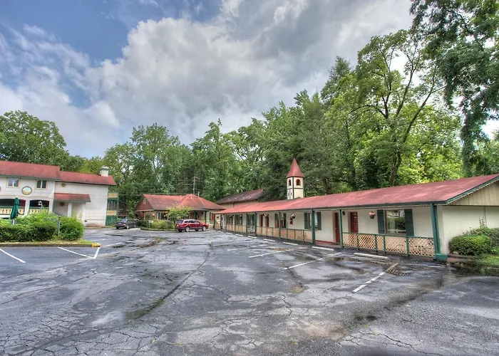 Hofbrau Riverfront Hotel