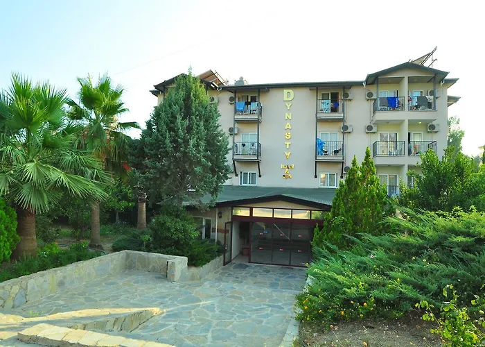 3 SterneHotel Dynasty Side