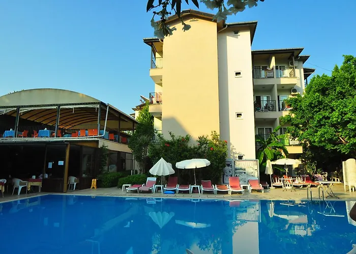 3 SterneHotel Dynasty Side