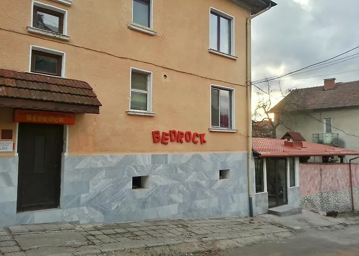 Къща за Гости Бедрок