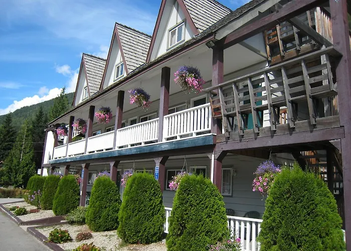 Peaks Lodge