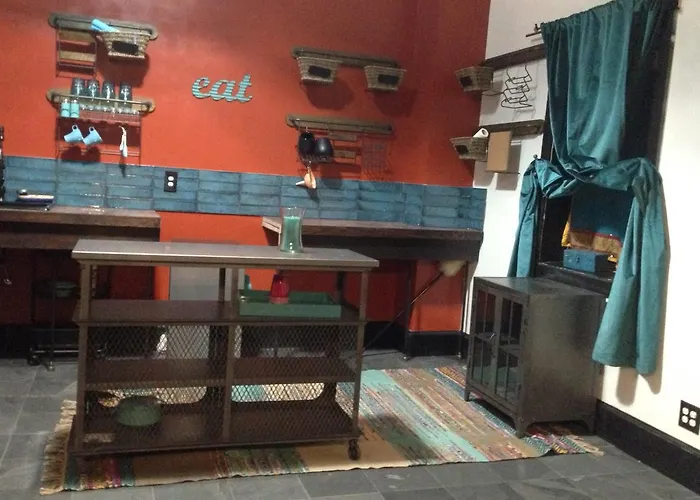 Apartment: Pilsen Roadhouse