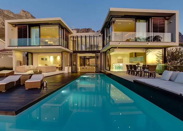 Pool Villa: Serenity Villa 18 Ronald Rd Camps Bay