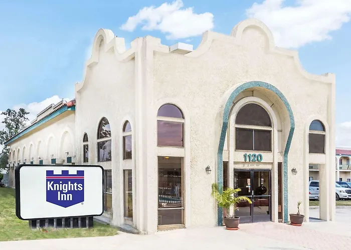 Motel: Knights Inn Ontario