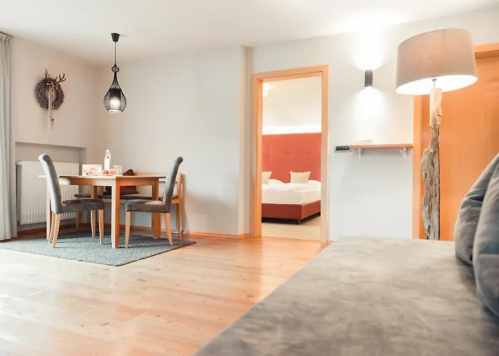 Hotel Tiefenbrunn Gardensuites & Breakfast