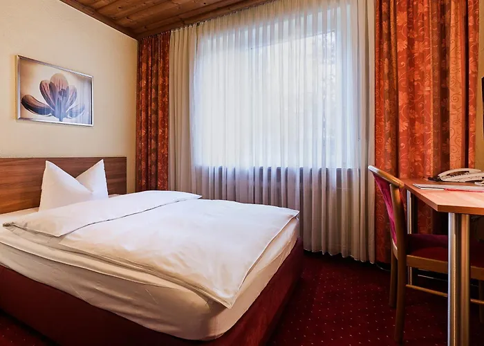 Nuernberger Trichter Family-Business Hotel Garni