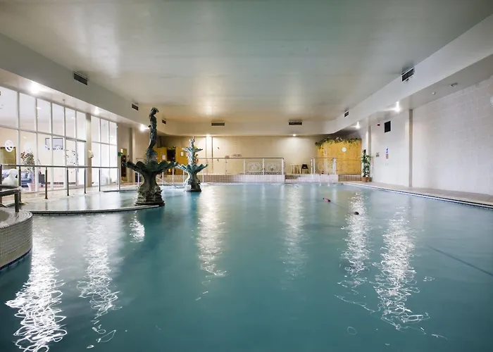 Sheldon Park Hotel And Leisure Club