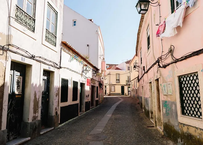 Lisbon South Hostel
