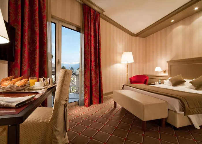 Family Friendly Hotels De La Paix
