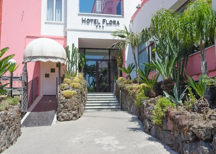 Hotels with pool Flora Wellness & Beauty