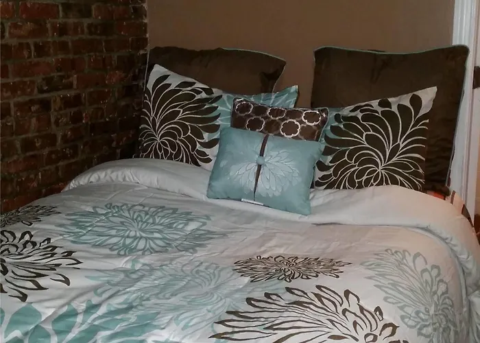 Oyo Bed And Breakfast