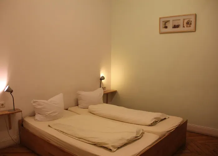 Herberge: Buch-Ein-Bett Hostel