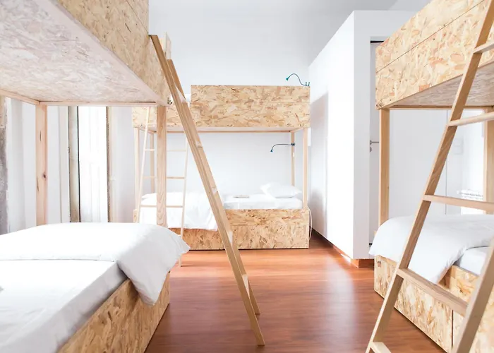 Republica &Suites