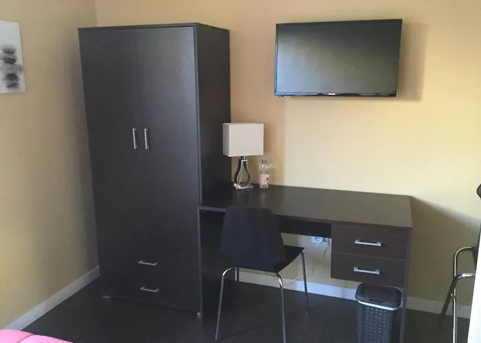 Domus Corso Umberto 18 B&B