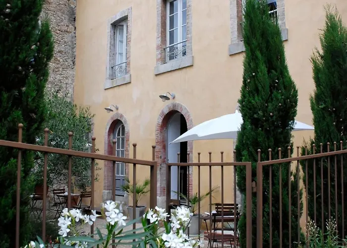 Hotel adatto agli animali: La Maison Vieille Maison D'Hotes & Gites