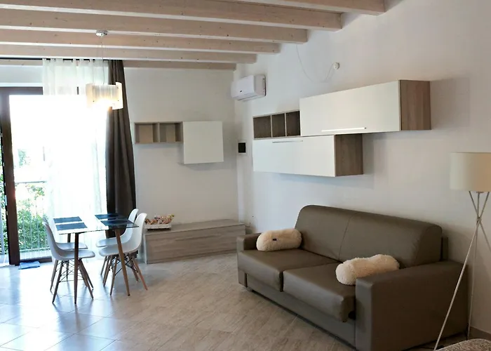 Paradeisos Residence Sas