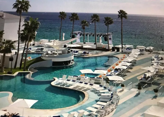 ME Cabo by Meliá - Adults Only