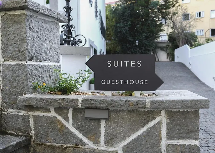 4U Lisbon Airport Suites