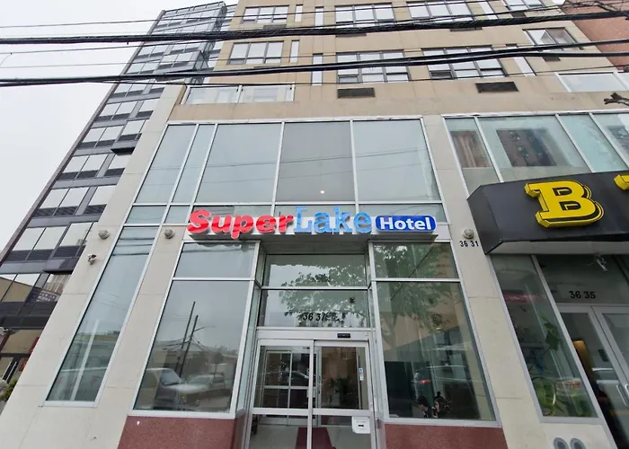 Family Friendly Hotels Super Lake