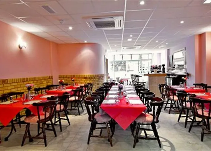 Hounslow Central Hotel