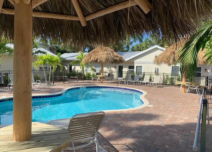 Twin Palms At Siesta