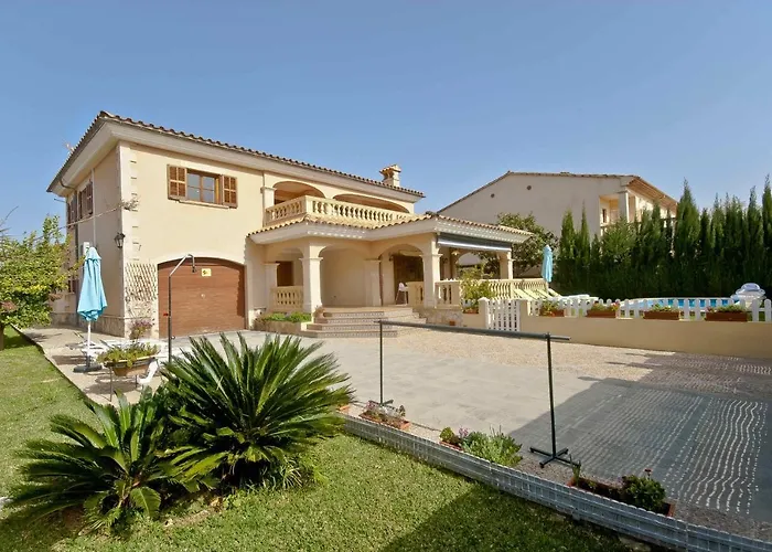 Llac Blau - Mediterranean Styled With Pool Cabaña