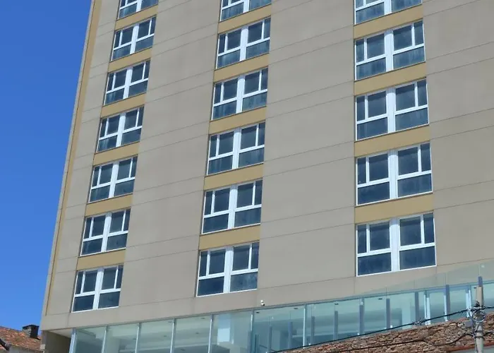 Hotel Oscar Lescano